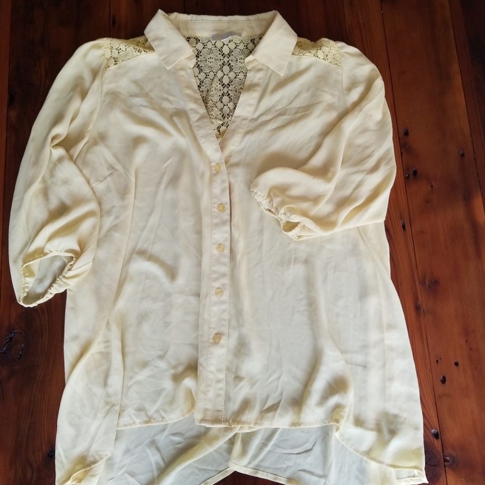 3/4 Yellow Blouse